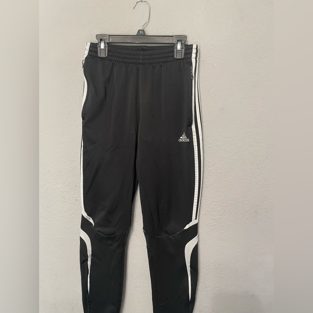 Black adidas joggers, YXL